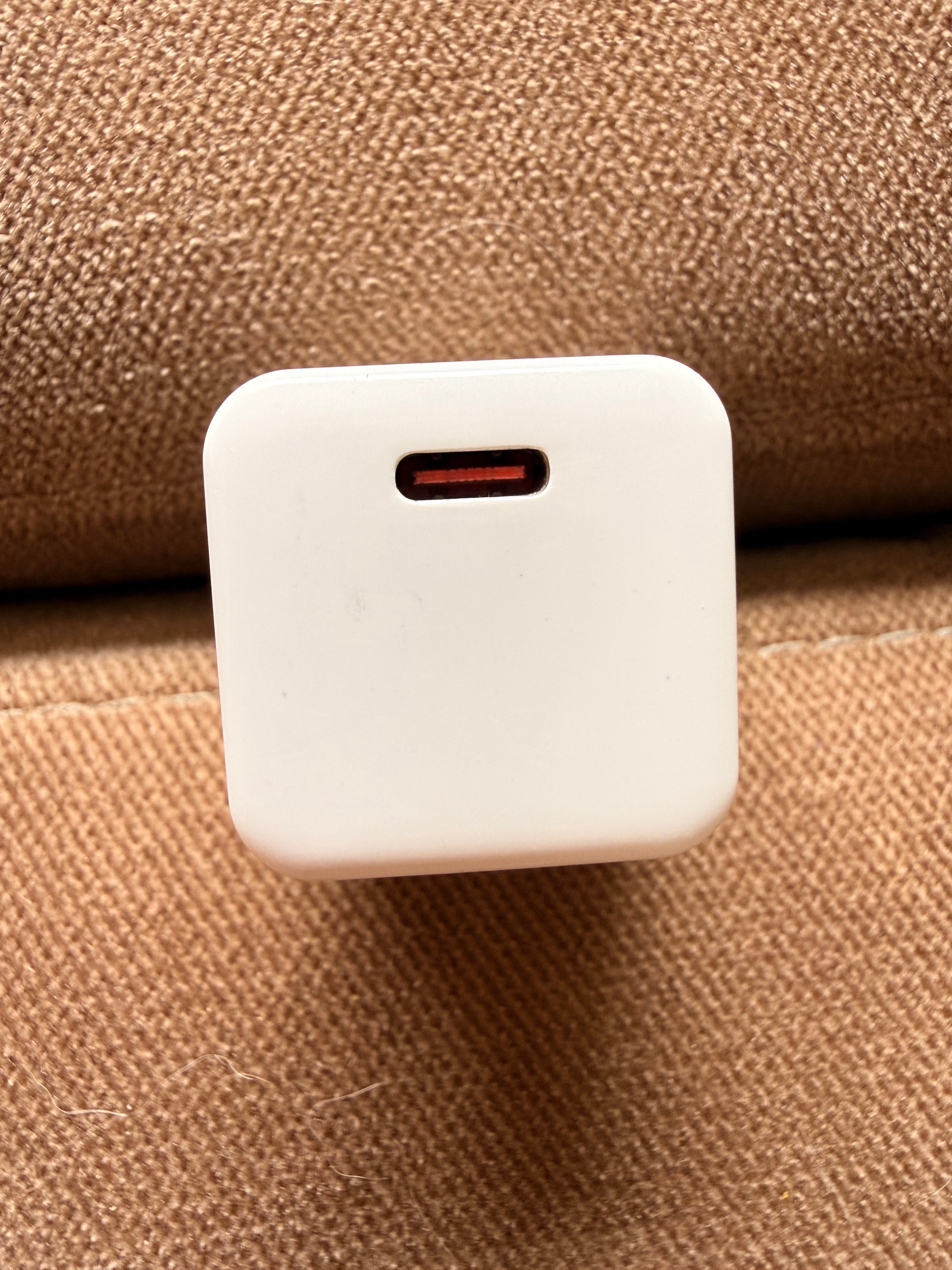 Adaptador de Corriente USB-C VIXATECH 20W – Certificado